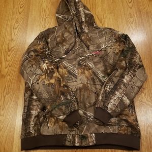 Camo puffy jacket